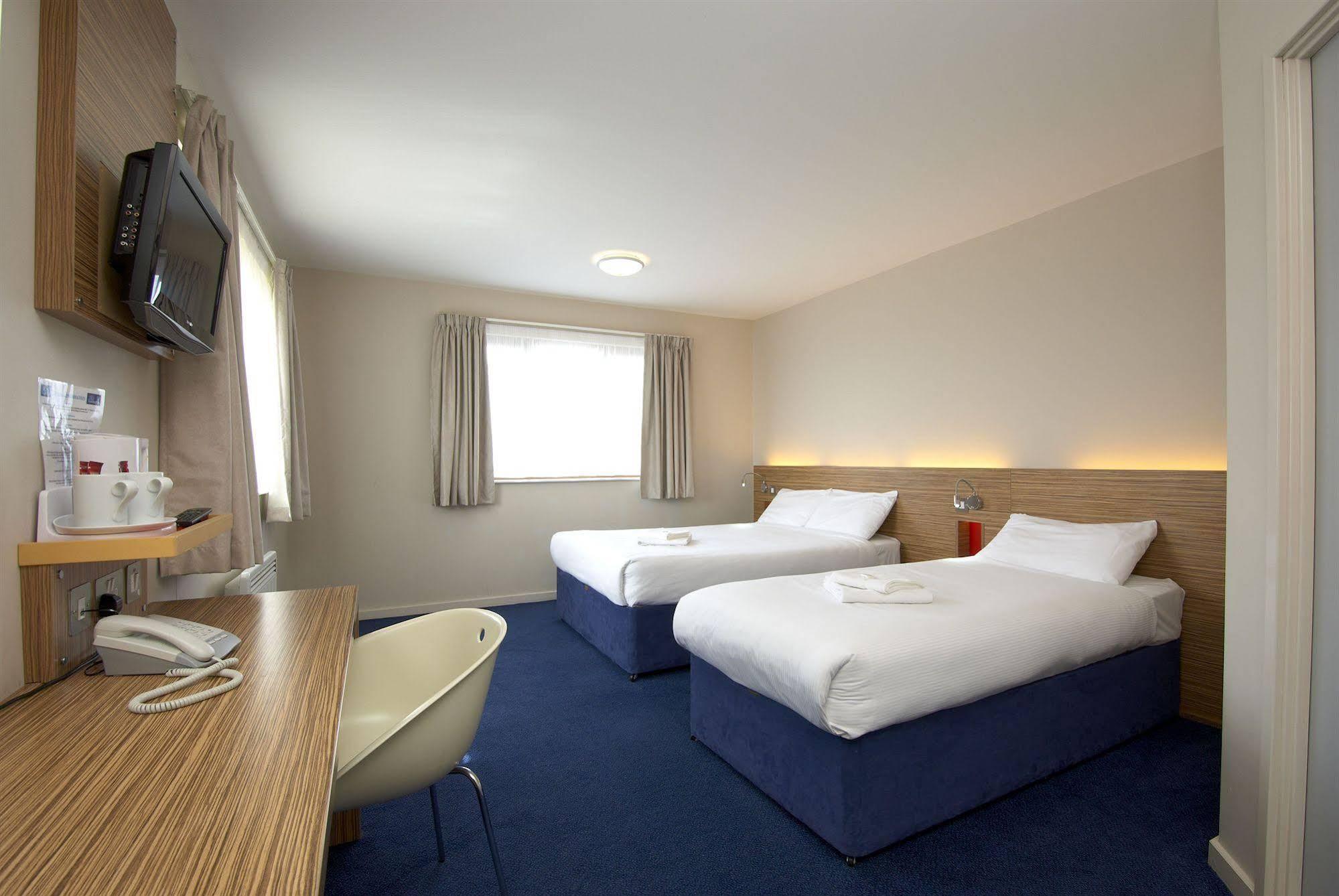 Travelodge Limerick Exterior photo
