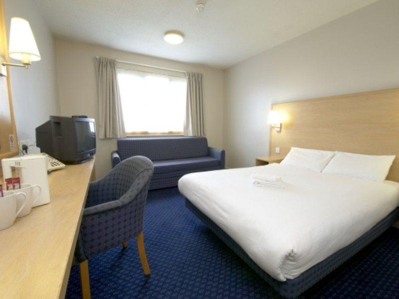 Travelodge Limerick Exterior photo